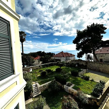 Two-Bedrooms Apartment With Balcony And Sea View,Near Old Town Dubrovnik Eksteriør billede